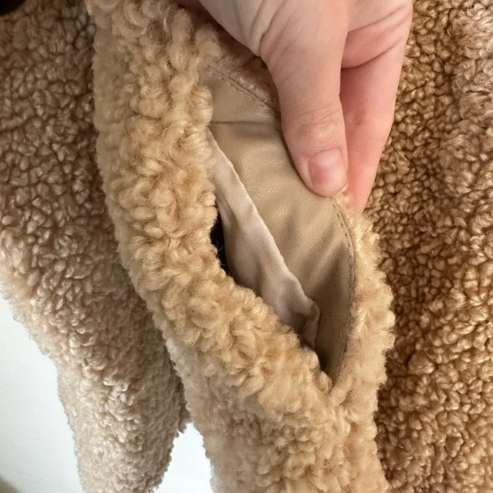 NWT Revolve EAVES Aria Shacket
